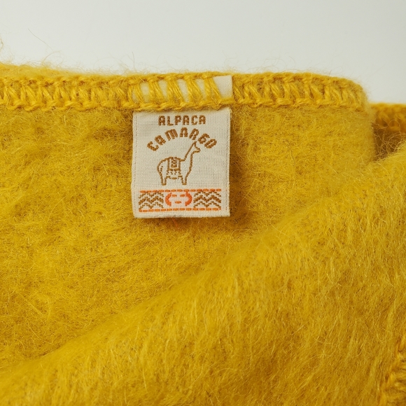 Alpaca Camargo Yellow Scarf - Picture 6 of 10